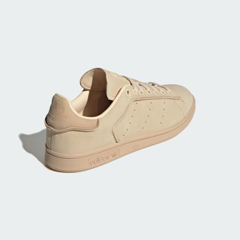 Stan smith en clearance daim beige
